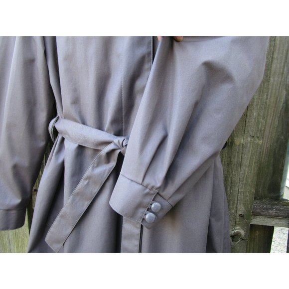 Misty Harbor Women’s Size 16 Trench Coat w/Zip-Out Lining with Belt - Picture 4 of 13